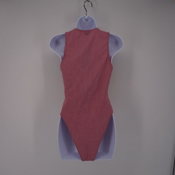Wild Fable NWT Women's Pink Waffle Knit Sleeveless Bodysuit Size Small - Picture 2 of 4